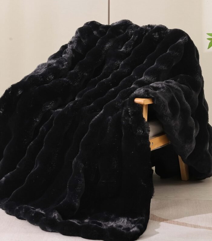 Fuzzy Cozy Super Soft Faux Fur Blanket Black Fluffy Plush Thick Throw Blanket